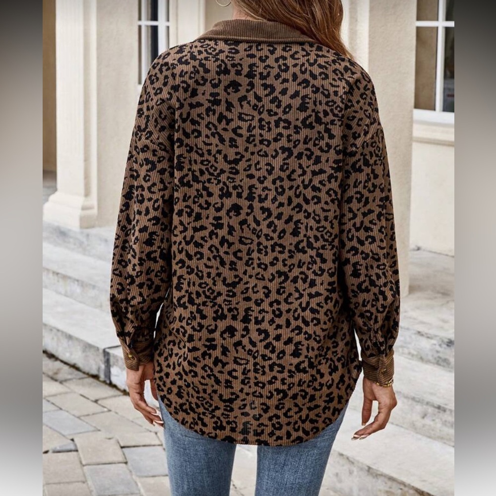 Leopard print long sleeve button down jacket - Picture 4 of 6